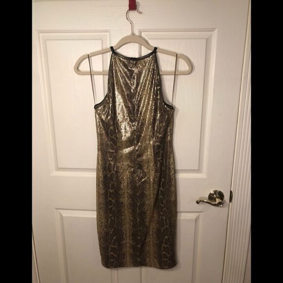 Cache dress - Picture 2 of 6